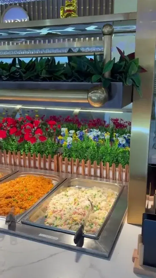 Le buffet varié de Top Wok